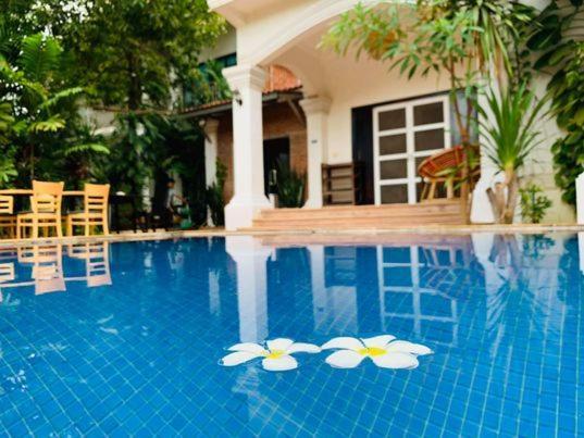 Ravoeun Angkor Boutique Hotel Sziemreap Kültér fotó